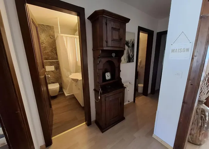 Montana Etoilee Daire *